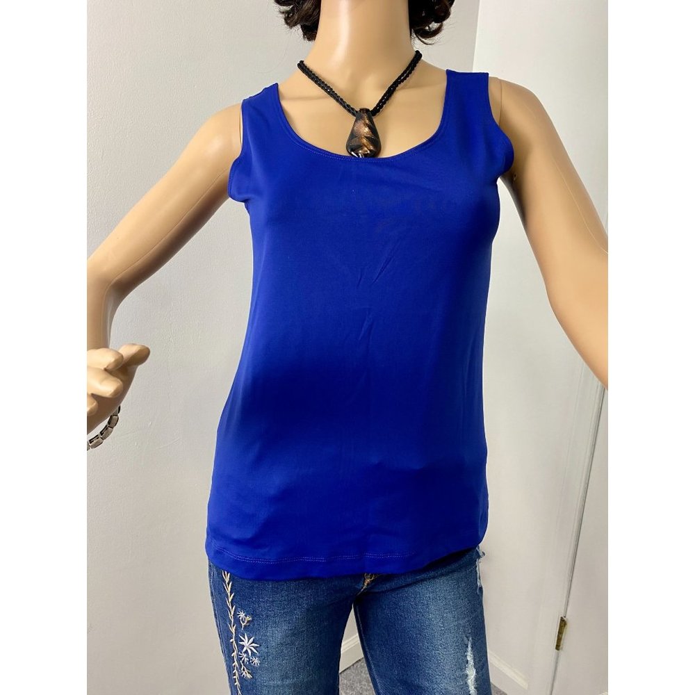 Chico's Tank women's size Small‎ US 4, NEW, round neck, Sleveless, blue.